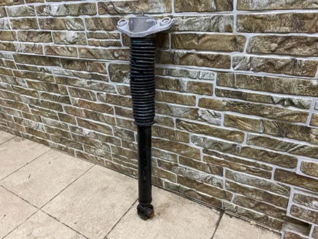 Амортизаторы задние (комплект) для Hyundai Tucson NX4 2020+ на фотографиях