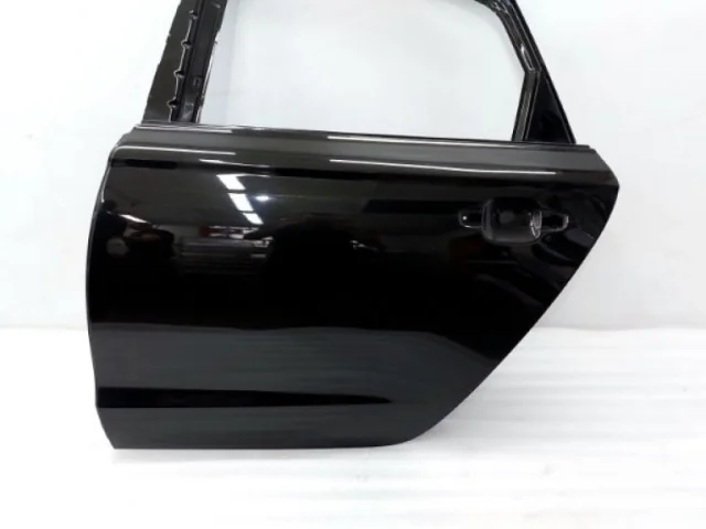 Двери для Audi A6 C8 Allroad quattro 2019+ на фотографиях