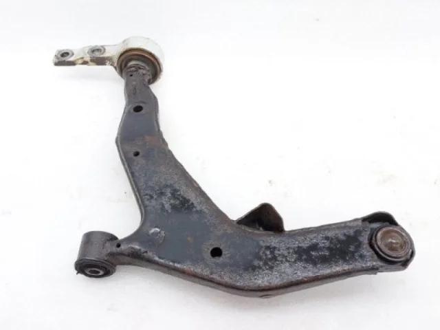 Рычаг передний правый нижний для Nissan Murano Z50 2002-2009 на фотографиях
