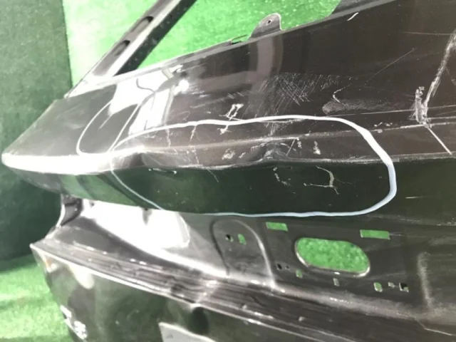 Крышка багажника для Audi Q8 4M 2018-2023 на фотографиях