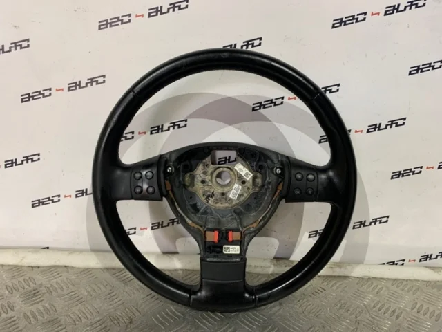 Руль для Volkswagen Passat Variant (B6, Typ 3C) 2004-2010 на фотографиях