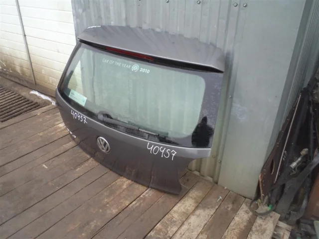 Крышка багажника для Volkswagen Polo V (6R) 2009-2014 на фотографиях