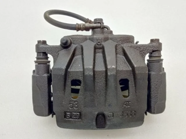 Суппорт передний правый для Lexus RX GGL10,15,16W, GYL10,15,16W (JDM) 2009-2014 на фотографиях