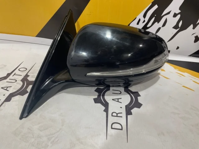 Стекла и зеркала для Mercedes-Benz S class W223 2021+ на фотографиях