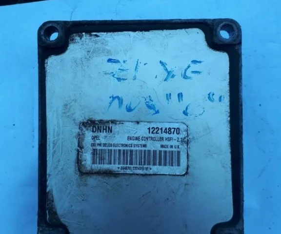Блок управления двигателем для Opel Vectra B Caravan 1996-2003 на фотографиях