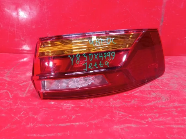 Фонарь левый для Volkswagen Jetta 7 2020+ на фотографиях