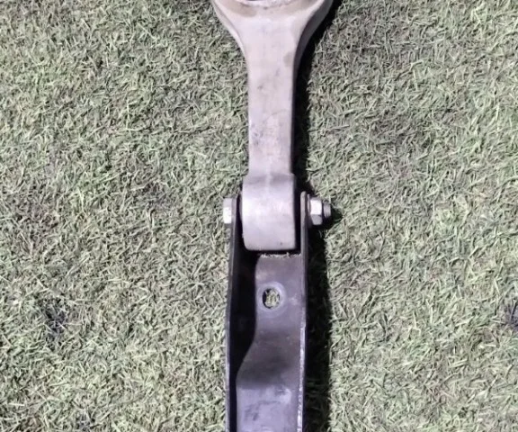 Опора двигателя задняя правая нижняя для Volkswagen Polo V (6C) Седан 2015-2020 на фотографиях