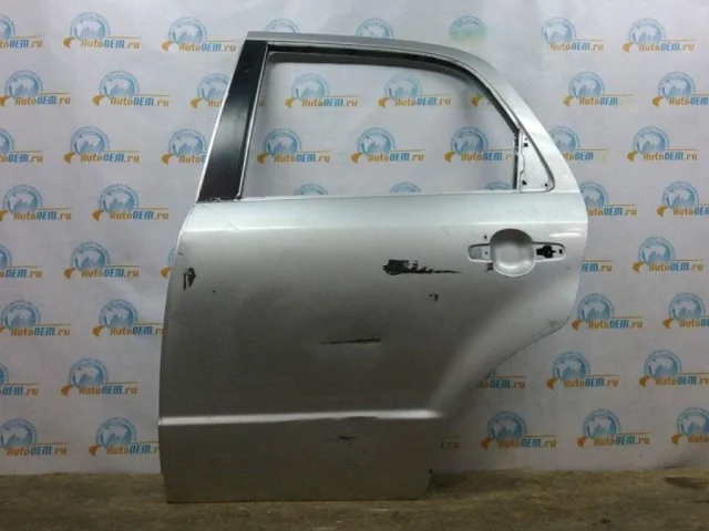 Молдинг двери задний левый для Suzuki SX4 2006-2009 на фотографиях