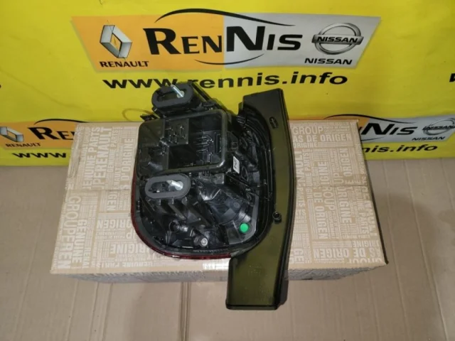 Фонарь левый для Renault Duster HM 2020+ на фотографиях