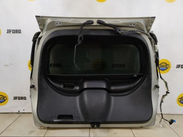 Дверь багажника для Ford Kuga CBV 2008-2013 на фотографиях