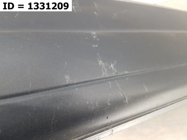 Накладка двери передней правой для Volkswagen Tiguan I NF 2006-2017 на фотографиях