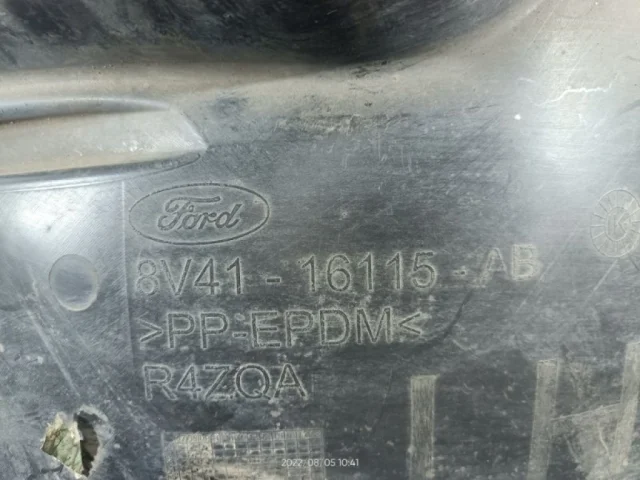 Подкрылок передний левый для Ford Kuga CBV 2008-2013 на фотографиях