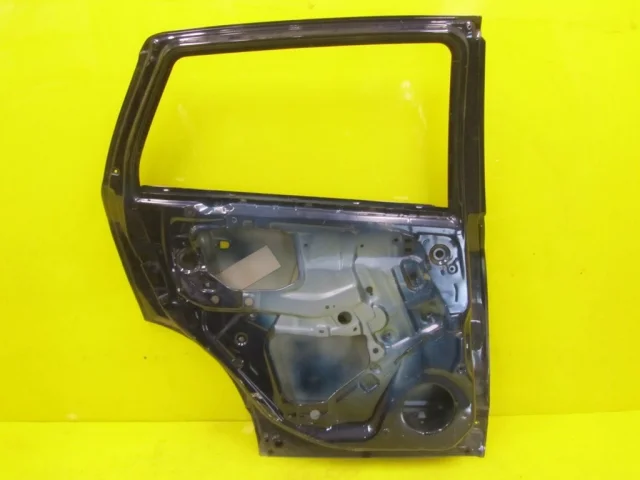 Двери для Suzuki SX4 2013-2016 на фотографиях