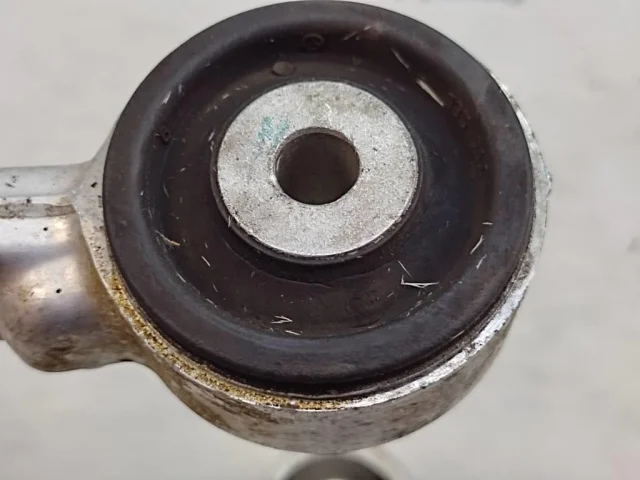 Рычаг передний левый верхний для Mercedes-Benz GL class X164 2006-2012 на фотографиях