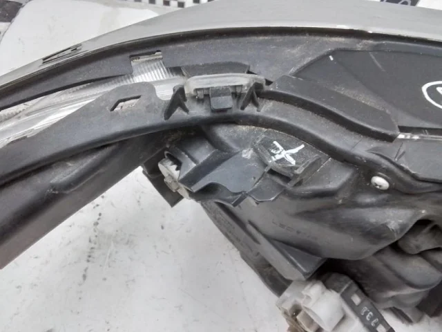 Фара левая для Toyota Camry XV50 II rest 2017-2018 на фотографиях