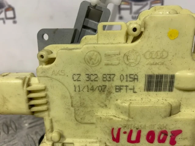 Центральный замок для Volkswagen Passat (B6, Typ 3C) 2005-2010 на фотографиях