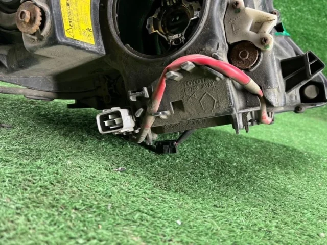 Фара левая для Lexus RX GGL10,15,16W, GYL10,15,16W (JDM) 2009-2014 на фотографиях