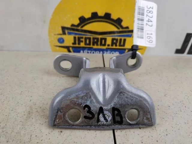 Петля двери задняя левая верхняя для Kia Cerato YD 2016-2020 rest. на фотографиях