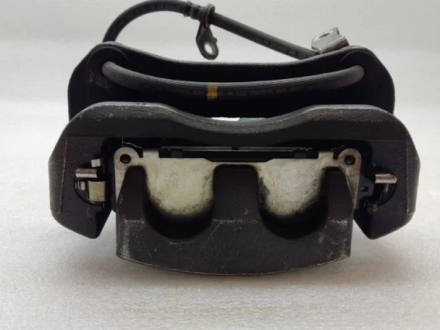 Суппорт передний левый для Lexus RX GGL10,15,16W, GYL10,15,16W (JDM) 2009-2014 на фотографиях