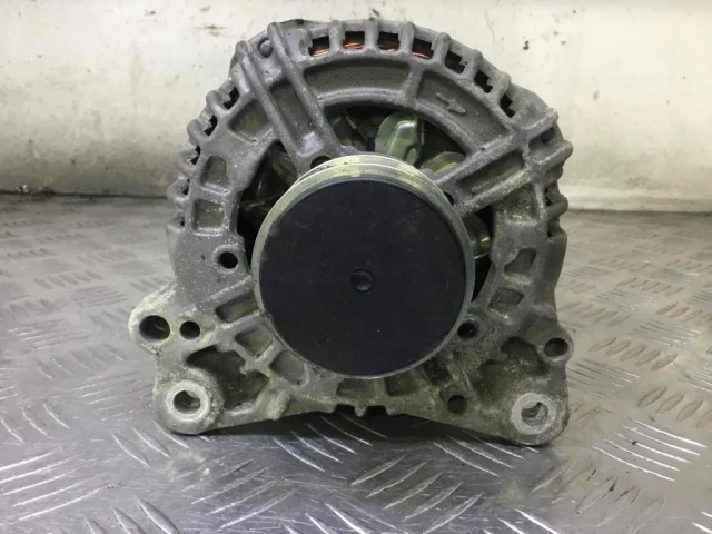 Генератор для Volkswagen Polo IV (9N3) 2005-2009 на фотографиях