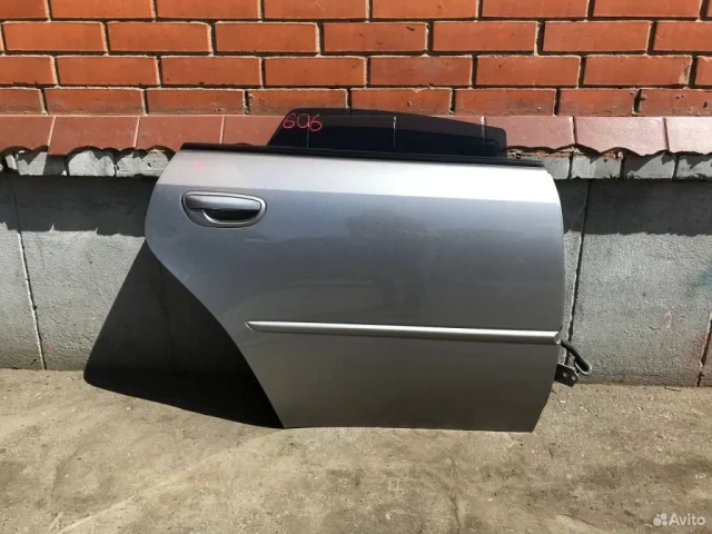 Двери для Subaru Legacy BL/B13 2003-2009 на фотографиях