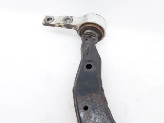 Рычаг передний правый нижний для Nissan Murano Z50 2002-2009 на фотографиях