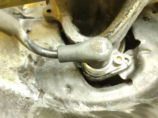 Амортизатор передний левый для BMW 5er Е34 1987-1996 на фотографиях