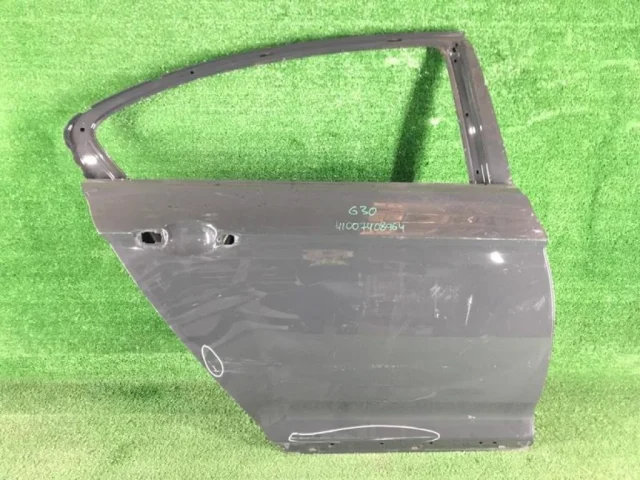 Дверь задняя правая для Volkswagen Passat (B8) Variant 2014-2019 на фотографиях