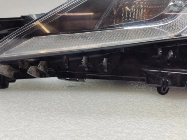 Фара левая для Toyota Camry XV70 rest 2021+ на фотографиях