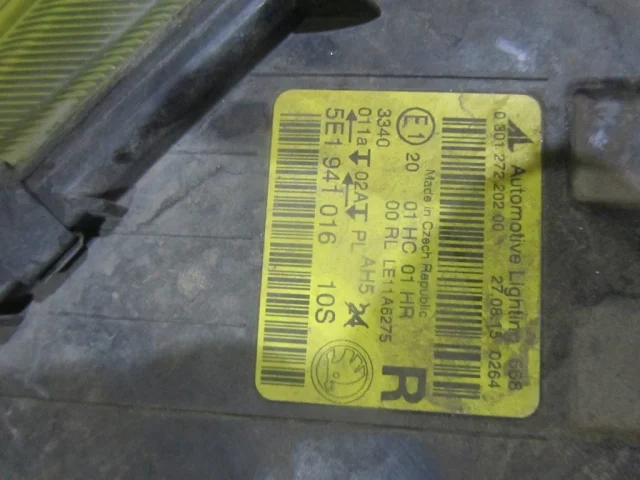 Фары для Skoda Octavia A7 Tour на фотографиях