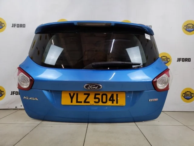 Крышка багажника для Ford Kuga CBV 2008-2013 на фотографиях