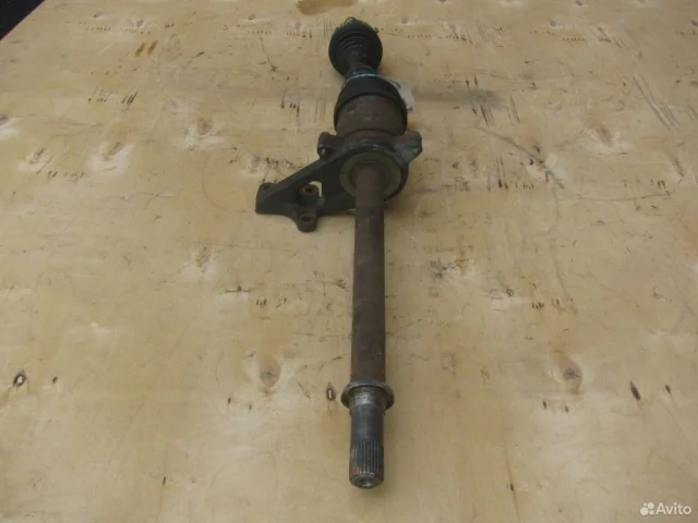 Привод передний правый для Nissan Teana J31 2003-2007 на фотографиях