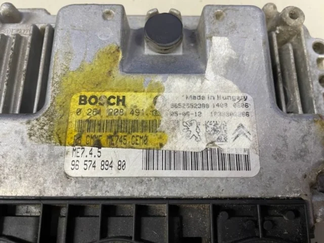 Блок управления двигателем для Citroen C4 Хэтчбек 2004-2011 на фотографиях