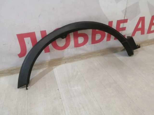 Молдинг крыла задний правый для Toyota RAV4 XA40 rest 2015-2019 на фотографиях