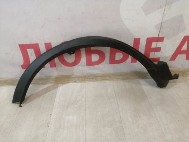 Молдинг крыла задний правый для Toyota RAV4 XA40 rest 2015-2019 на фотографиях