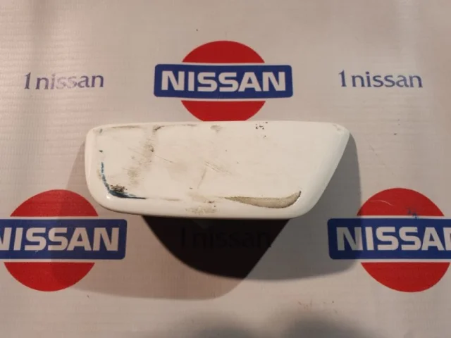 Крышка форсунки фароомывателя левая для Nissan X-Trail T32 RU 2015-2022 на фотографиях