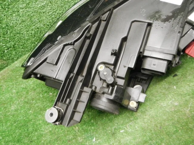 Фары для Volkswagen Passat (B8.5) 2019+ на фотографиях