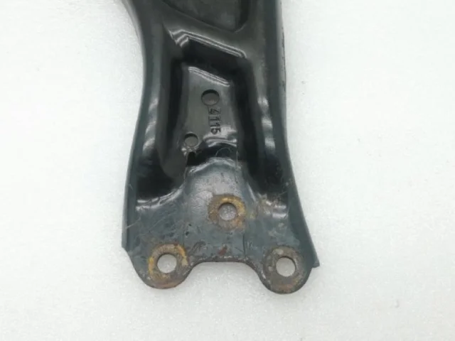 Рычаг передний правый нижний для Volkswagen Polo V (6C) Седан 2015-2020 на фотографиях