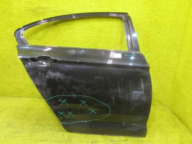 Дверь задняя правая для Volkswagen Passat (B8.5) 2019+ на фотографиях