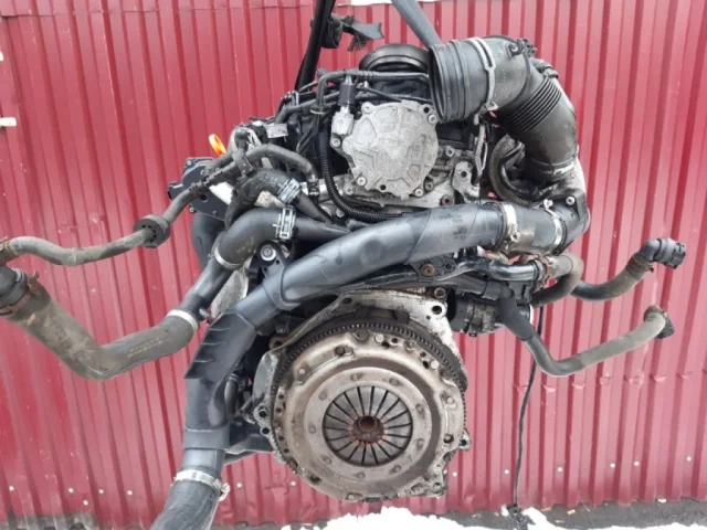 Двигатель без навесного для Volkswagen Caddy IV (2K) 2015-2020 на фотографиях