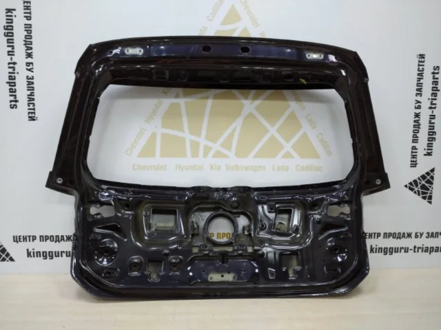 Крышка багажника для Volkswagen Passat (B8) Variant 2014-2019 на фотографиях