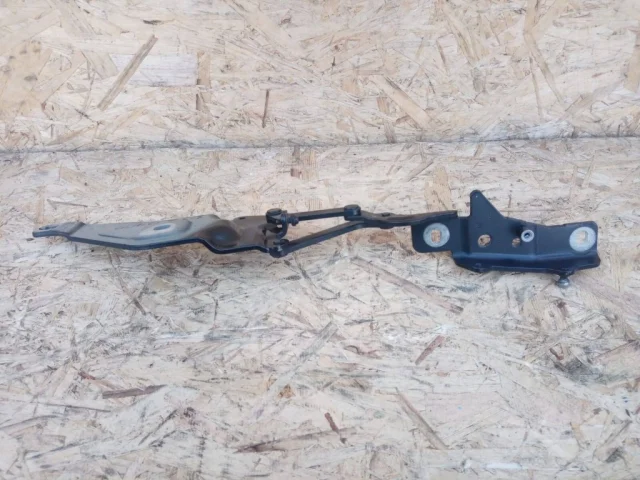 Петля капота правая для BMW X5 Е70 2006-2013 на фотографиях