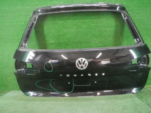 Дверь багажника для Volkswagen Touareg III (CR) 2018+ на фотографиях