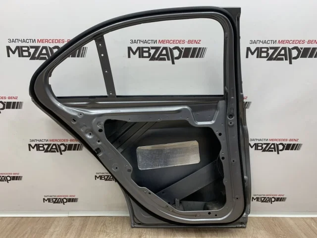 Двери для Mercedes-Benz C class C205 2014-2020 на фотографиях