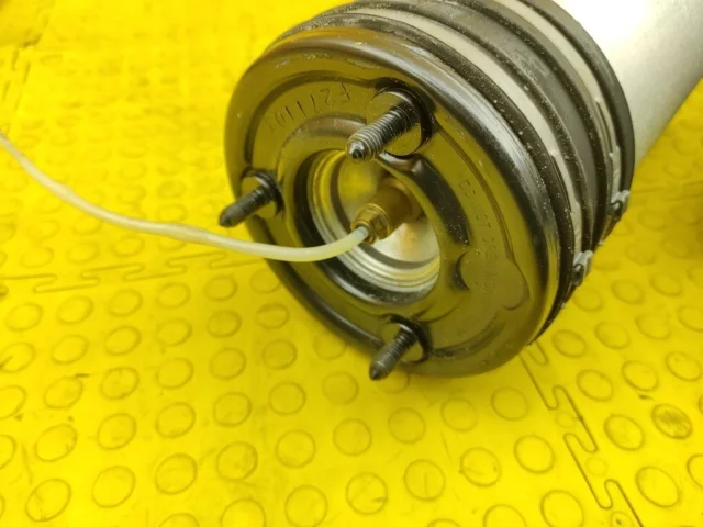 Пневмоподушка передняя левая для Mercedes-Benz S class W220 1998-2005 на фотографиях