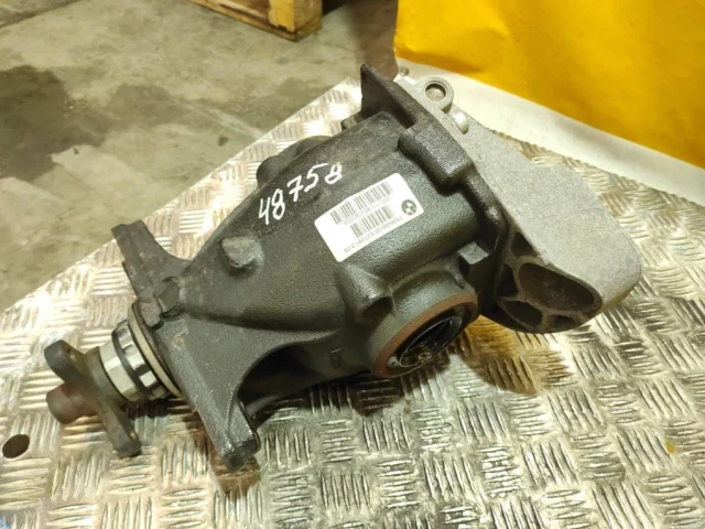 Редуктор заднего моста для BMW 1er Ф20 2011-2015 на фотографиях