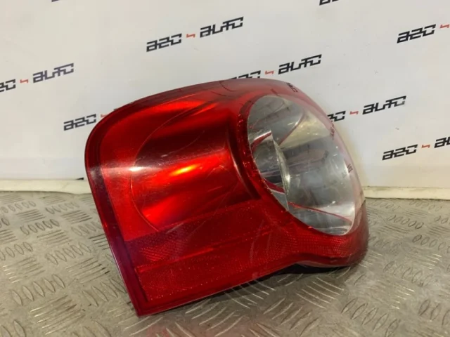 Фонарь внешний левый для Volkswagen Passat Variant (B6, Typ 3C) 2004-2010 на фотографиях