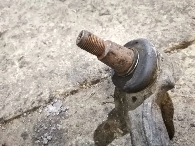 Рычаг передний правый верхний для Mercedes-Benz S class W221 2005-2013 на фотографиях