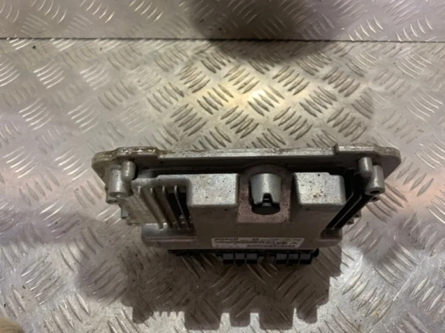 Блок управления двигателем для Citroen C4 Хэтчбек 2010-2016 на фотографиях