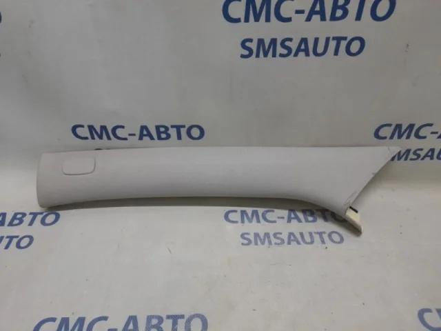 Накладка лобового стекла левая для Mercedes-Benz GLK class X204 2008-2016 на фотографиях